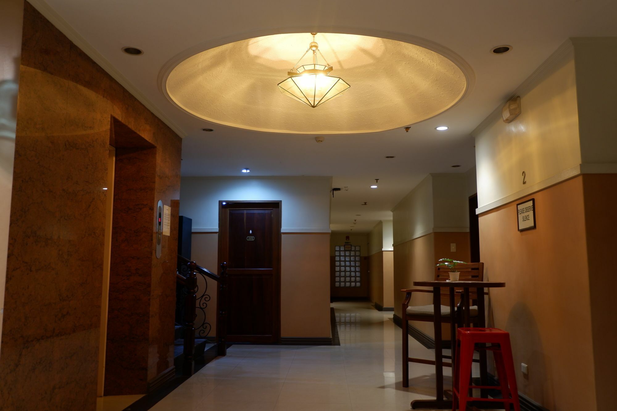 Cebu Budgetel - It Park City Center Exteriör bild