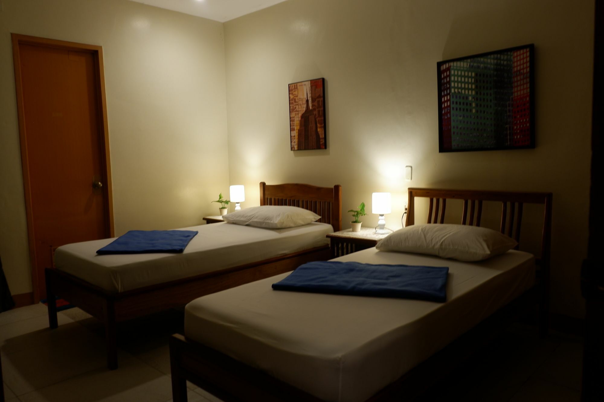 Cebu Budgetel - It Park City Center Exteriör bild