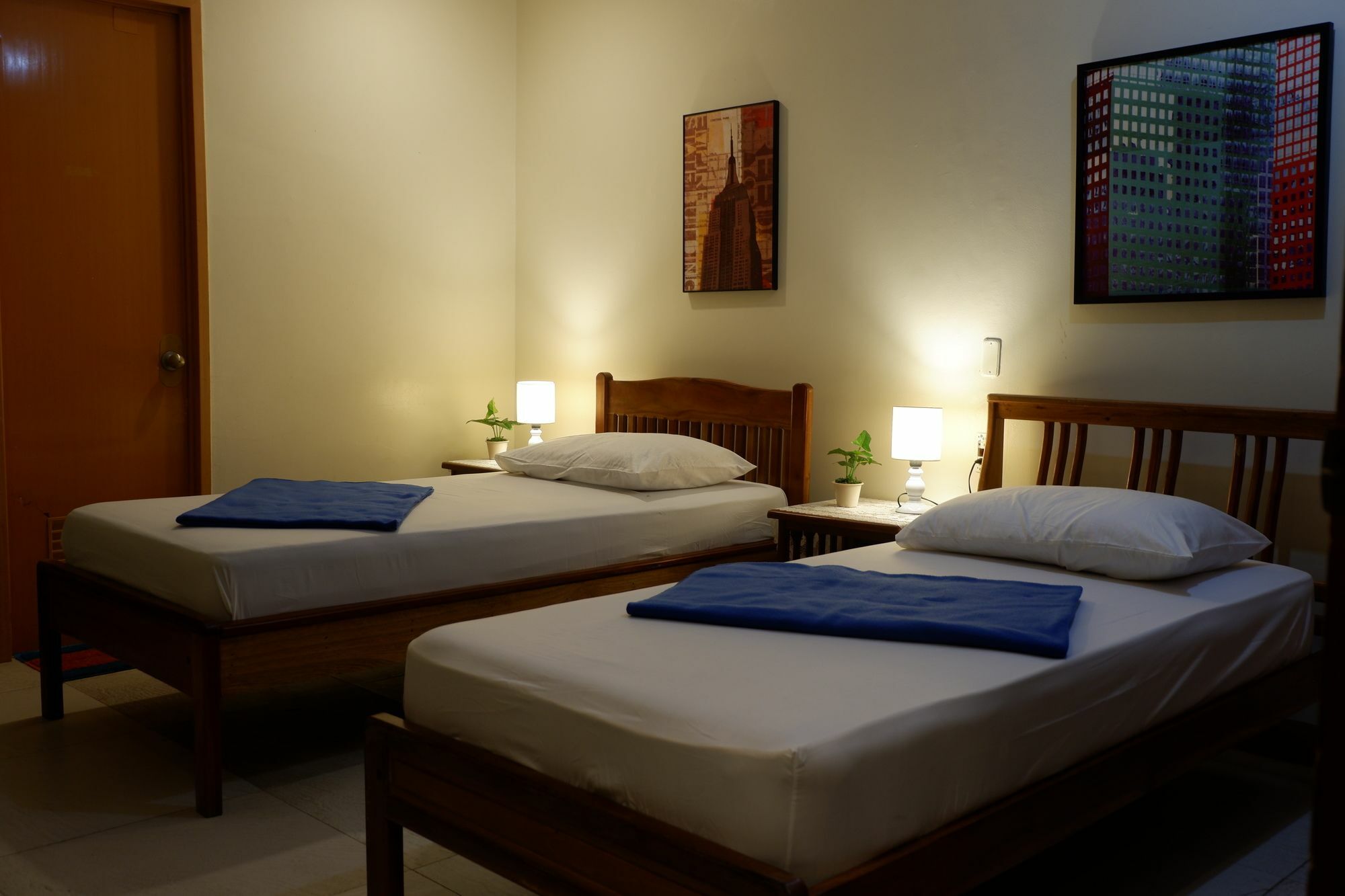Cebu Budgetel - It Park City Center Exteriör bild
