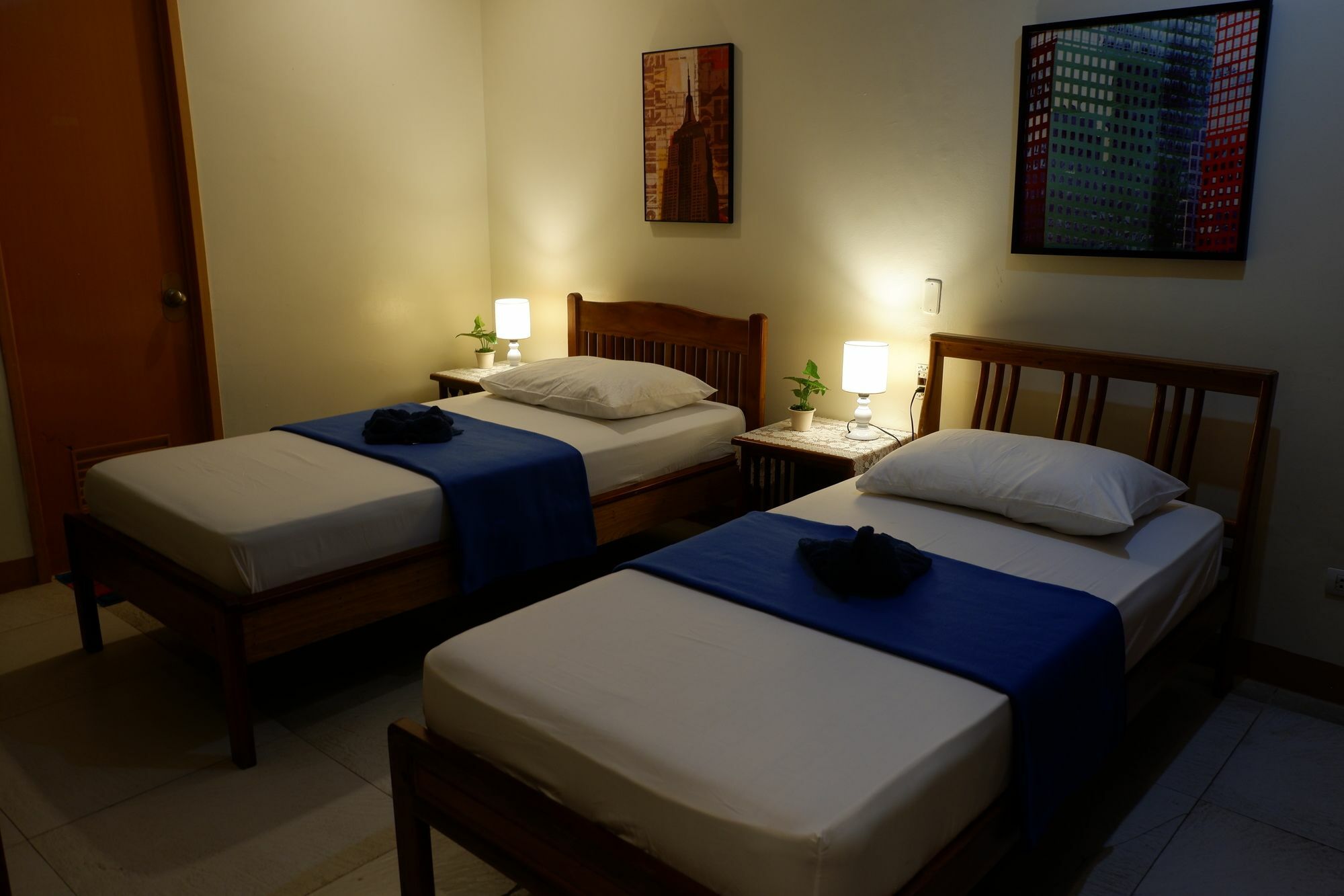Cebu Budgetel - It Park City Center Exteriör bild